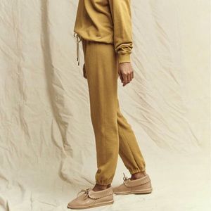 NWT The Great. The Cropped Sweatpant. Citron Size 0